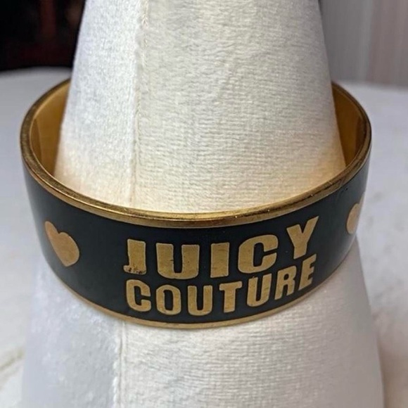 Juicy Couture Black and Gold Heart Bracelet - Picture 3 of 3